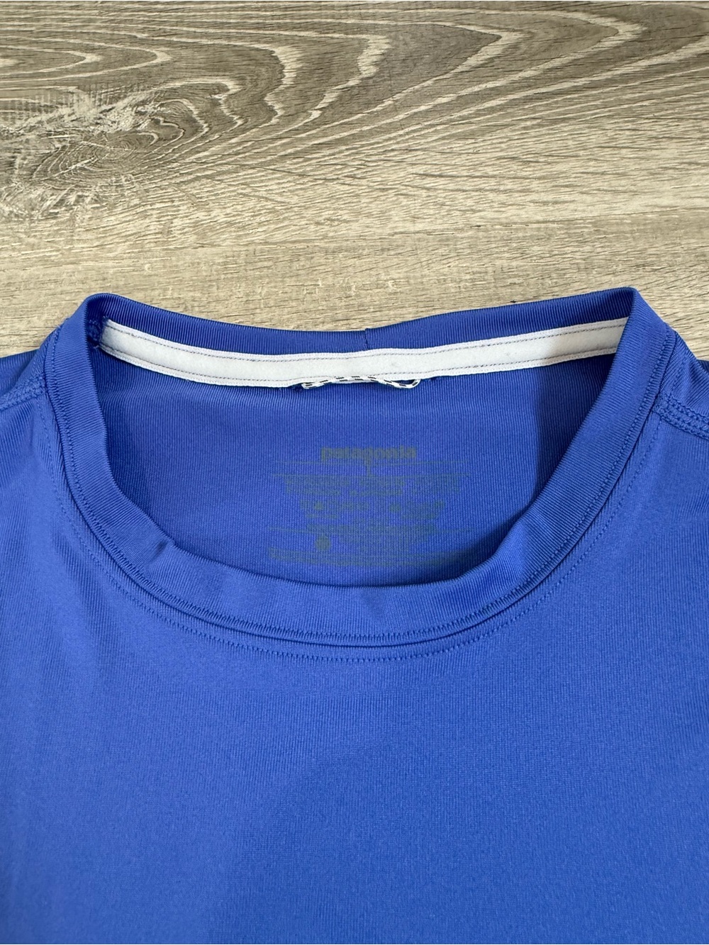 Patagonia Long Sleeve Performance Top - Base Layer - Skiing Hiking Running Gym - Picture 2 of 6